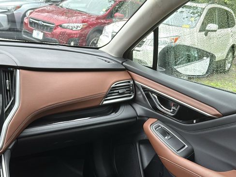 Used 2022 Subaru Outback Touring AWD/4WD image 24