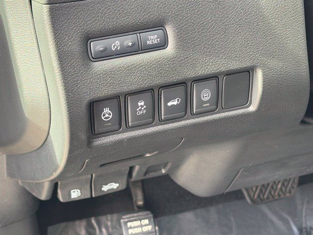 Used 2020 Nissan Murano Platinum w/ Cargo Package AWD/4WD image 13