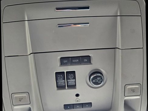 Used 2019 GMC Yukon SLT w/ Graphite Performance Edition image 31