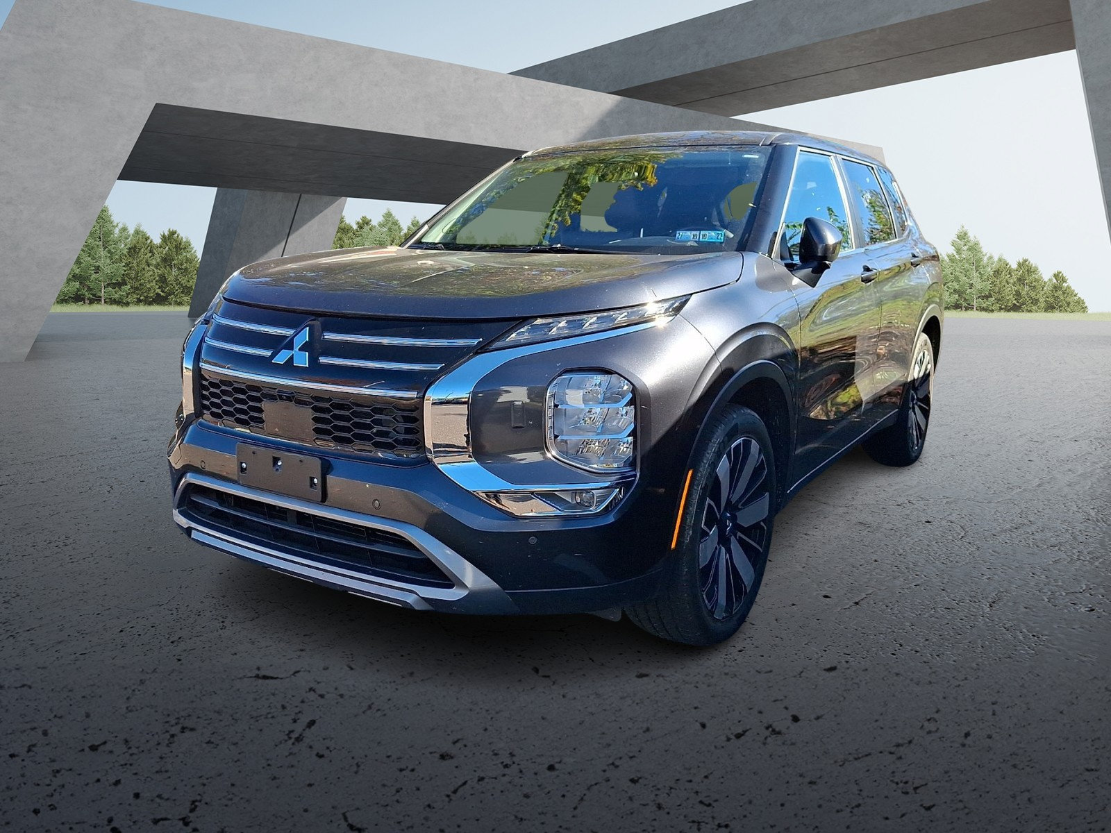 Used 2025 Mitsubishi Outlander SE AWD/4WD image 3