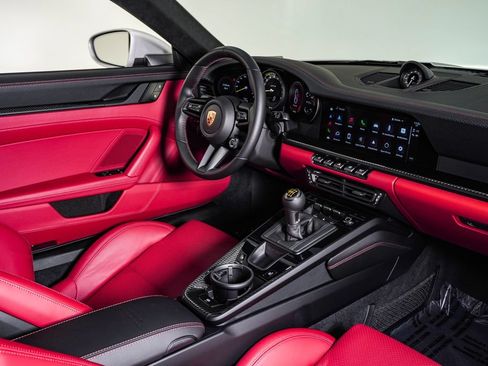 Certified 2024 Porsche 911 GT3 RWD image 15