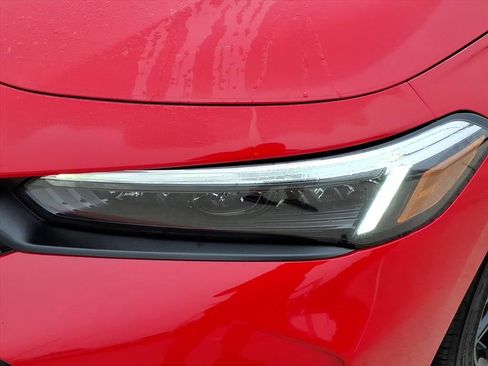 Used 2025 Honda Civic Sport image 11