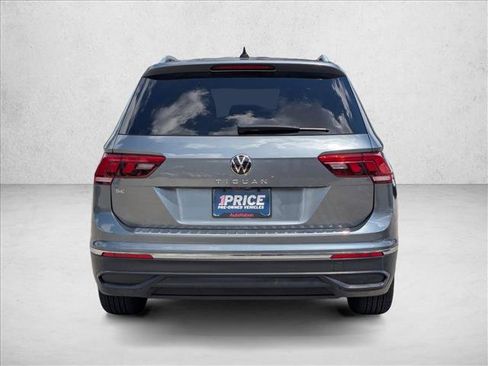 Used 2022 Volkswagen Tiguan SE image 7