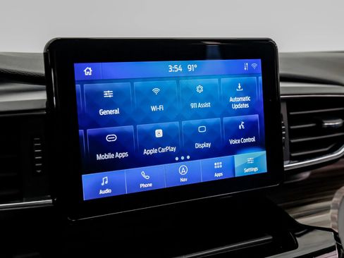 Used 2021 Ford Explorer Limited w/ Equipment Group 301A RWD image 39