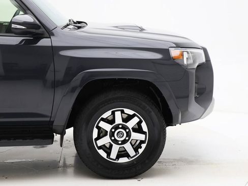 Used 2024 Toyota 4Runner TRD Off-Road Premium image 4