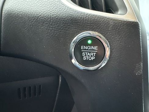 Used 2022 Ford Edge SEL w/ Convenience Package image 32