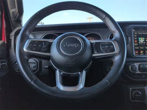 Used 2021 Jeep Wrangler Unlimited Sahara image 22