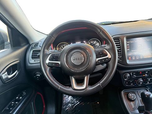 Used 2021 Jeep Compass Trailhawk AWD/4WD image 14