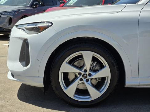 Certified 2025 Audi Q5 Prestige AWD/4WD image 13