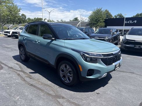 Used 2024 Kia Seltos S AWD/4WD image 10