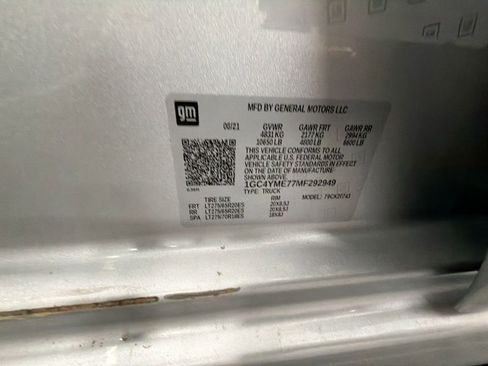 Used 2021 Chevrolet Silverado 2500 Custom w/ Custom Value Package image 30