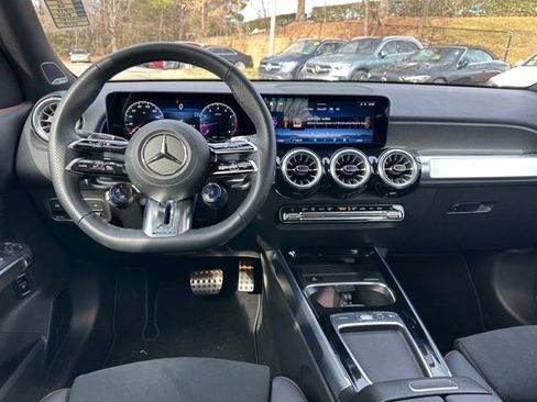 Used 2025 Mercedes-Benz GLB 35 AMG AMG GLB 35 image 11