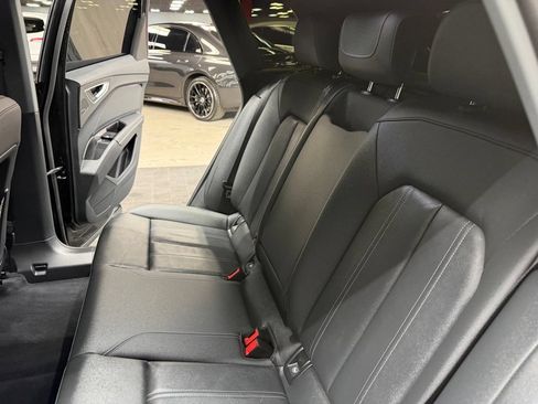 Used 2023 Audi Q4 e-tron Premium Plus RWD image 39