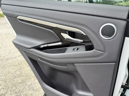 Used 2020 Land Rover Range Rover Evoque S image 53