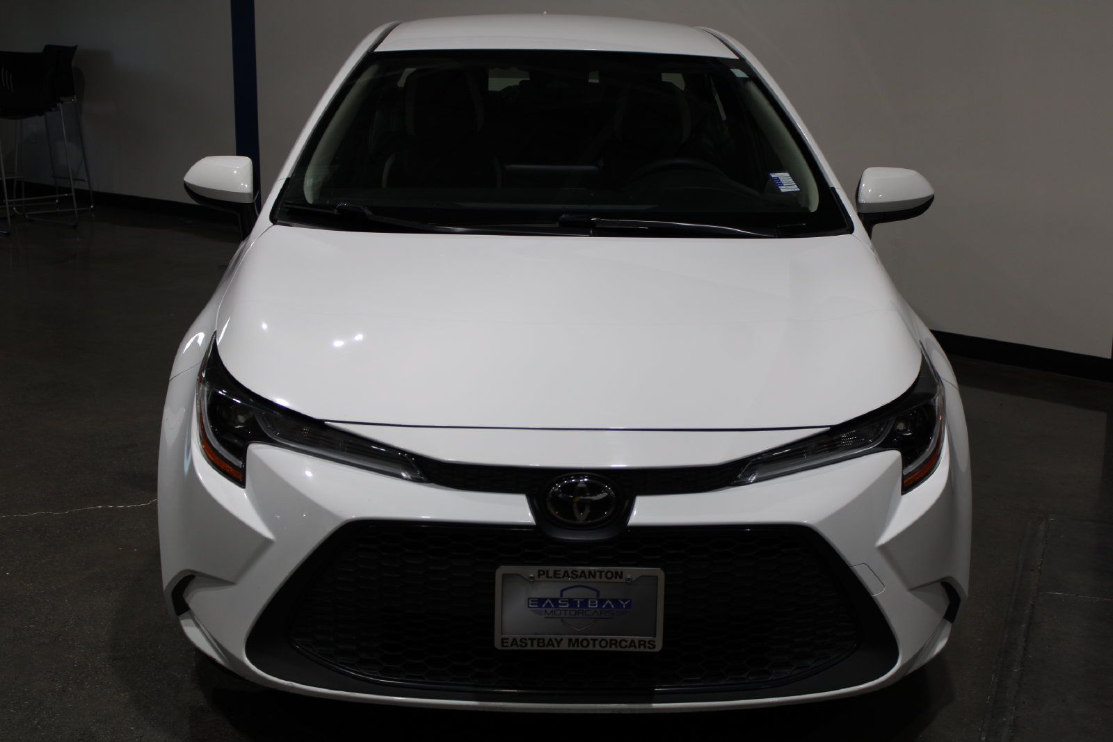 Used 2022 Toyota Corolla LE FWD image 4