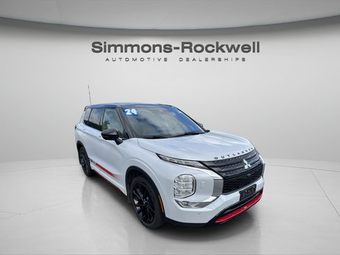 Used 2024 Mitsubishi Outlander Ralliart AWD/4WD image 7