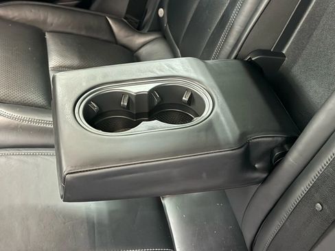 Used 2018 Porsche Cayenne Platinum Edition image 35