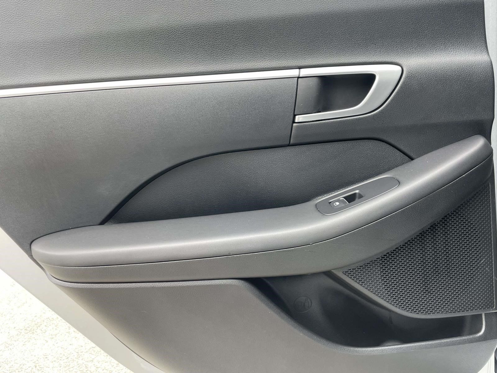 Used 2025 Hyundai Sonata SE FWD image 12