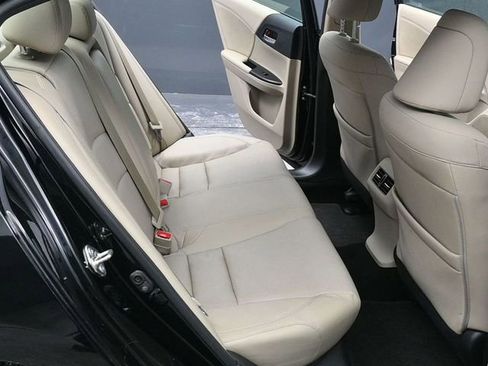 Used 2017 Honda Accord EX-L image 12