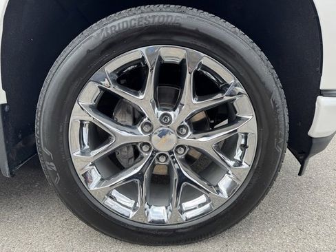 Used 2021 Chevrolet Silverado 1500 High Country image 11