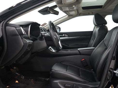 Used 2023 Nissan Maxima SL FWD image 21