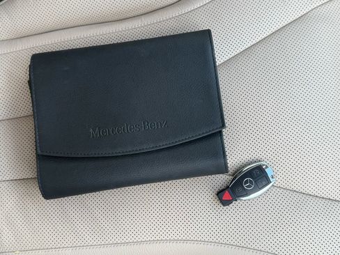 Used 2016 Mercedes-Benz S 550 4MATIC Sedan image 3