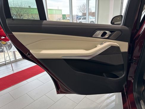 New 2026 BMW X7 xDrive40i image 53