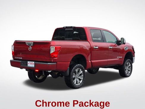 Used 2017 Nissan Titan SL w/ Chrome Package AWD/4WD image 16