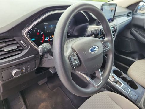 Used 2020 Ford Escape SE image 18