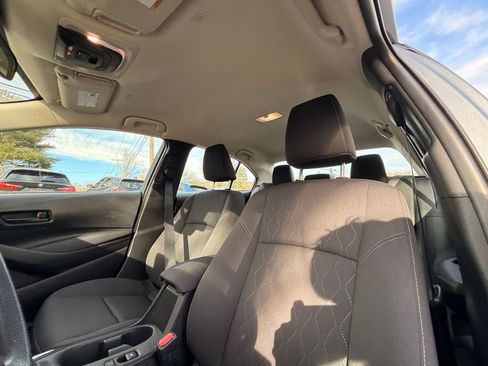 Used 2023 Toyota Corolla LE image 23