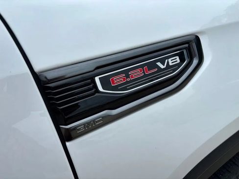 Used 2023 GMC Sierra 1500 AT4 AWD/4WD image 9