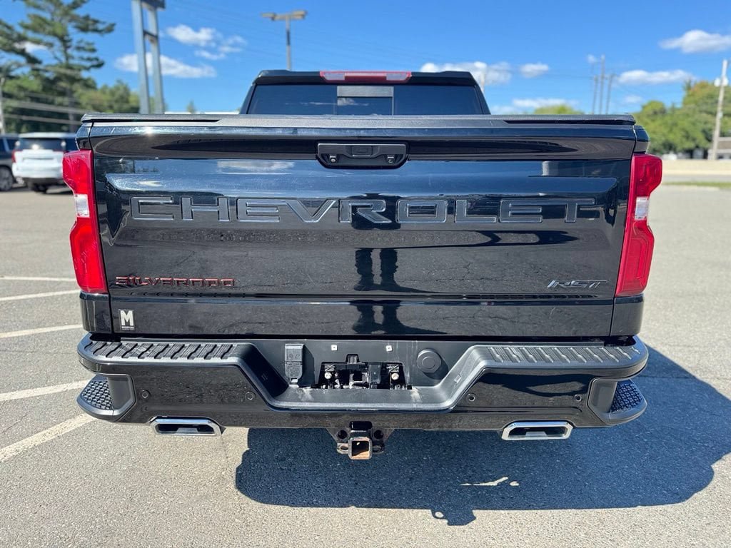 Used 2023 Chevrolet Silverado 1500 RST w/ Redline Edition AWD/4WD image 5