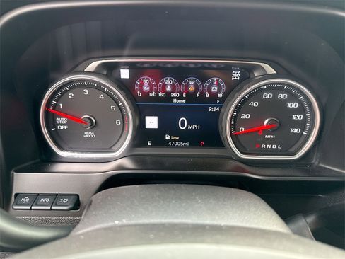 Used 2019 Chevrolet Silverado 1500 LTZ w/ LTZ Premium Package image 15