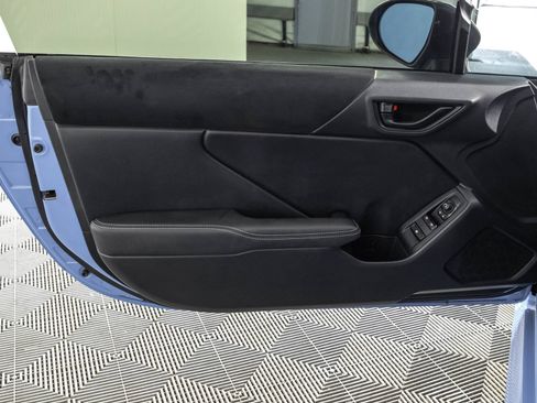 Used 2022 Toyota GR86 Premium w/ ALL Weather Mat Package (TMS) RWD image 32