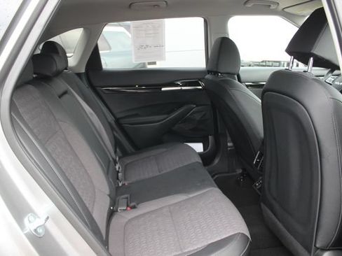 Used 2025 Kia Seltos S AWD/4WD image 30