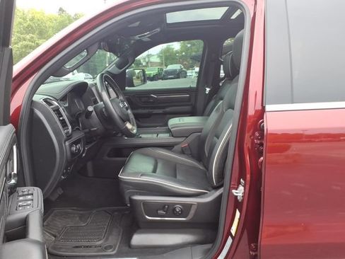 Used 2025 RAM 1500 Limited w/ Trailer Tow Group AWD/4WD image 4