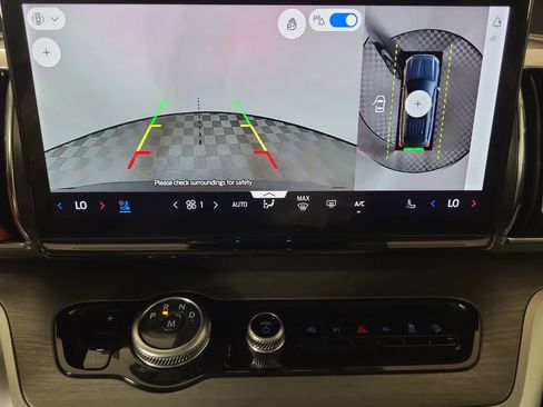 Used 2025 Ford Expedition Max Platinum image 10