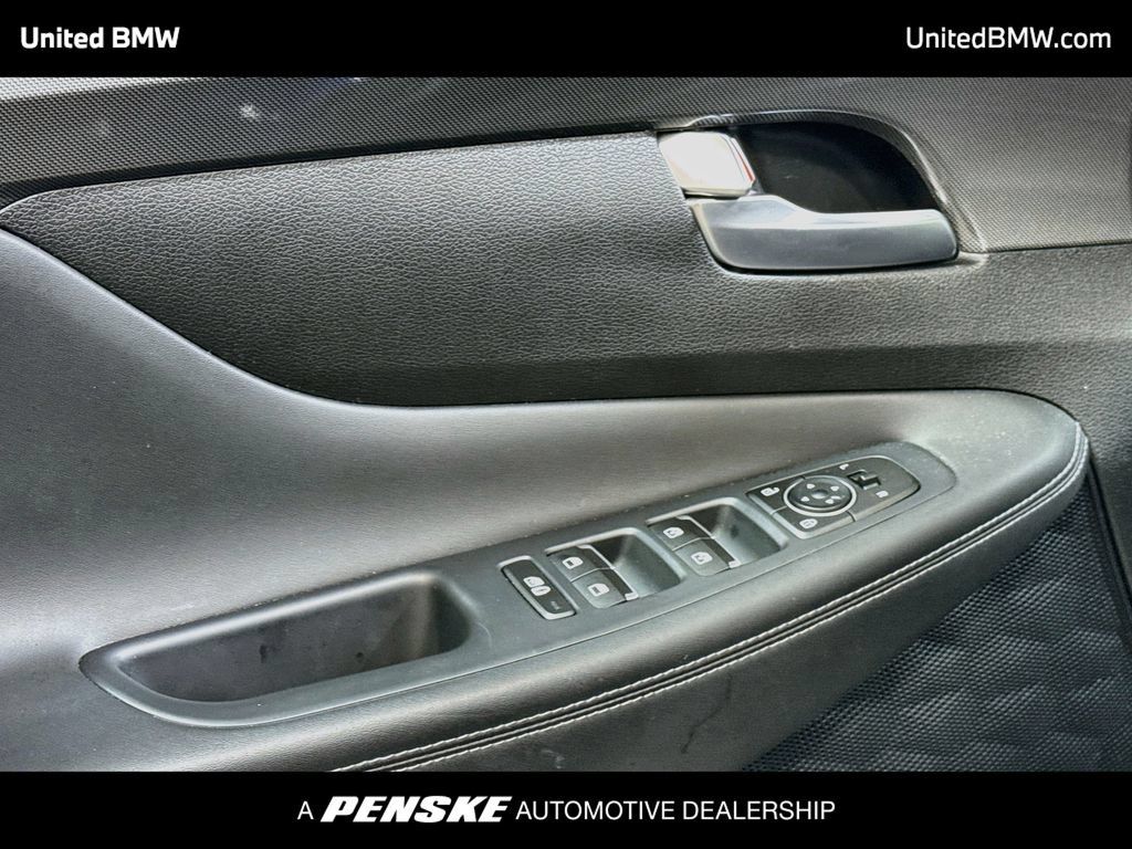 Used 2023 Hyundai Santa Fe SEL w/ Premium Package AWD/4WD image 10
