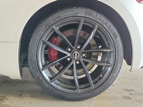 Used 2024 Nissan Z Performance w/ Floor Mat Package RWD image 27