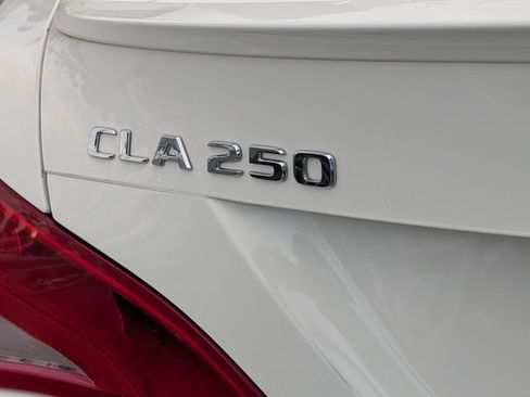 Used 2018 Mercedes-Benz CLA 250 image 10