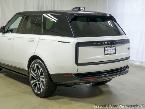 Used 2023 Land Rover Range Rover SE image 10