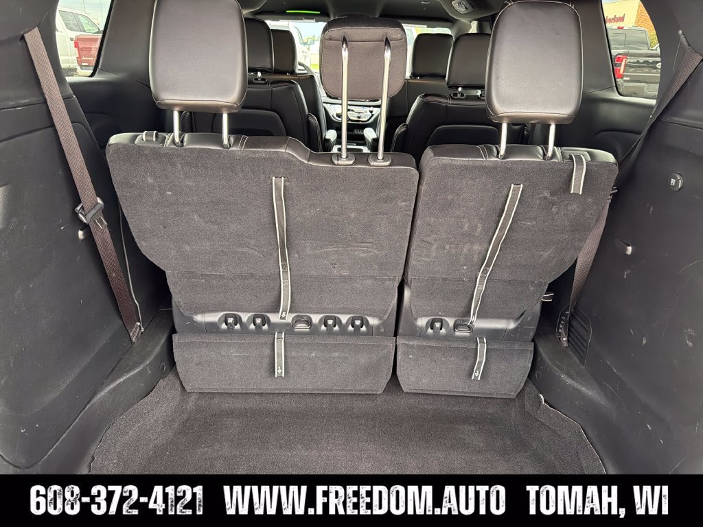 Used 2025 Chrysler Pacifica Select FWD image 31