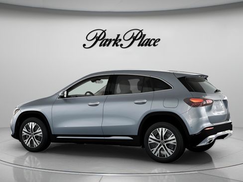 Used 2026 Mercedes-Benz GLA 250 image 11
