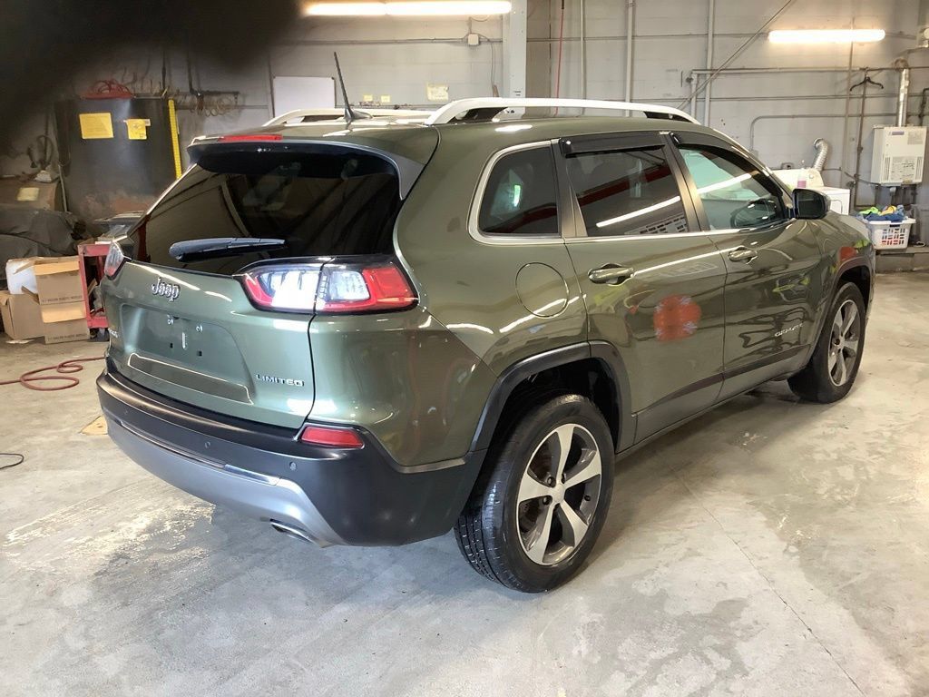 Used 2019 Jeep Cherokee Limited AWD/4WD image 5