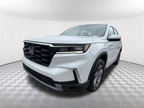 Used 2025 Honda Pilot EX-L image 1