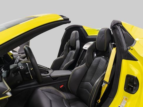 Used 2023 Chevrolet Corvette Stingray Premium Conv w/ 3LT image 41
