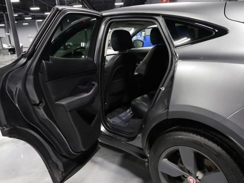 Used 2019 Jaguar E-PACE SE AWD/4WD image 18