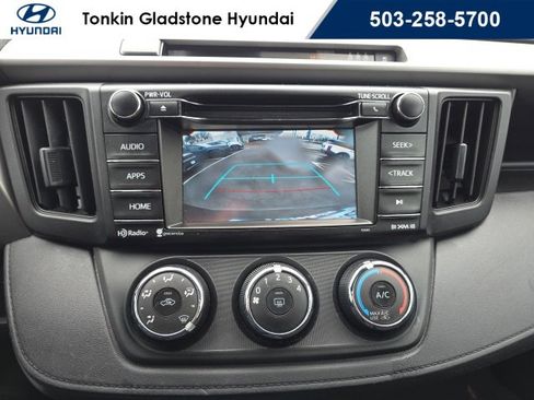 Used 2017 Toyota RAV4 LE image 18