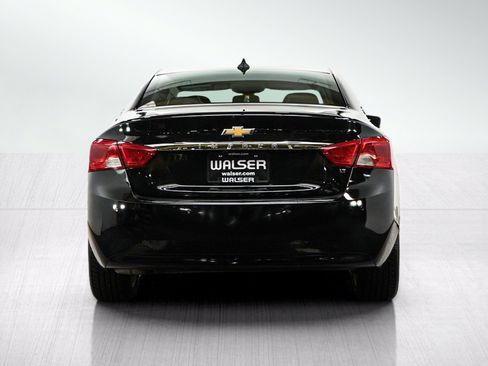 Used 2016 Chevrolet Impala LT w/ Convenience Package FWD image 4