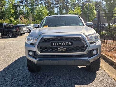 Used 2020 Toyota Tacoma SR5 image 2